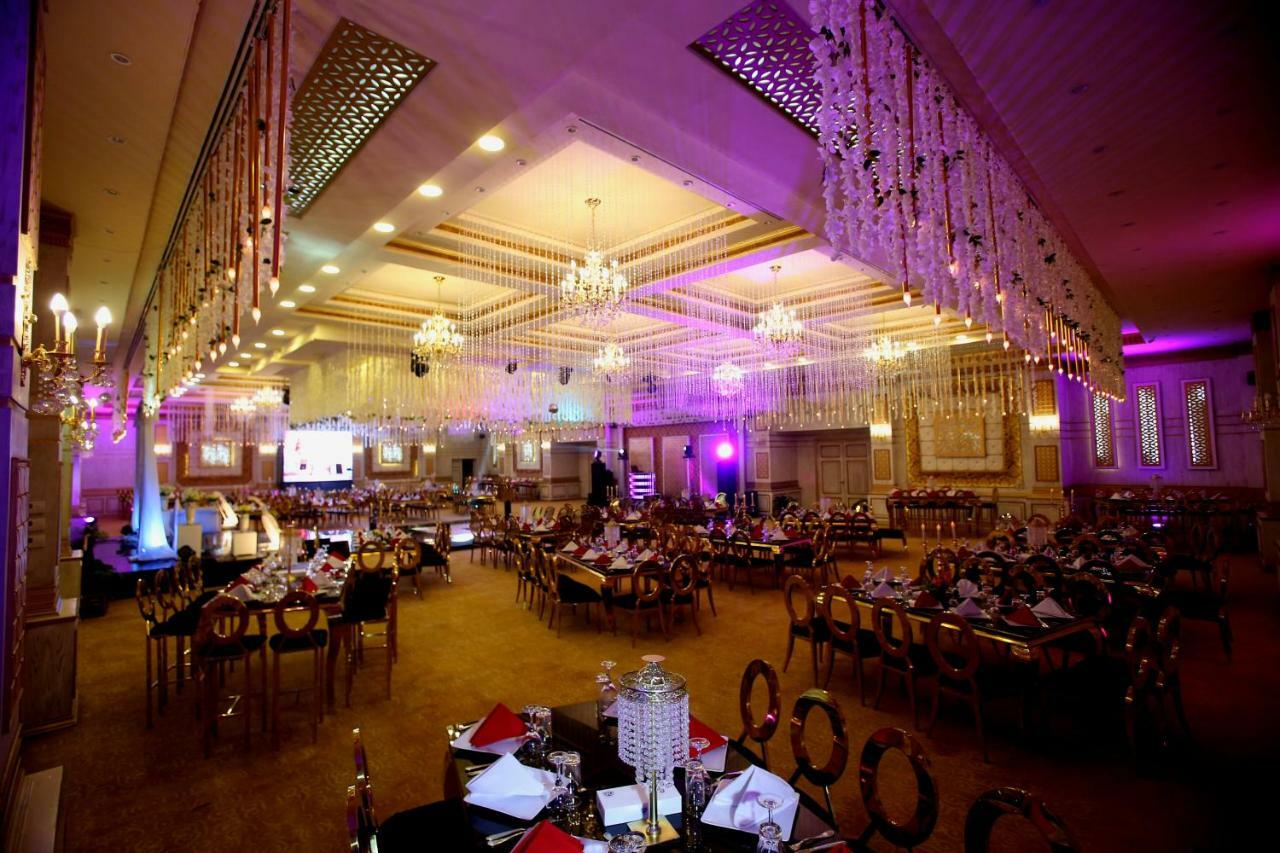 Rehana Plaza Hotel El El Cairo Exterior foto The 2011 awards ceremony