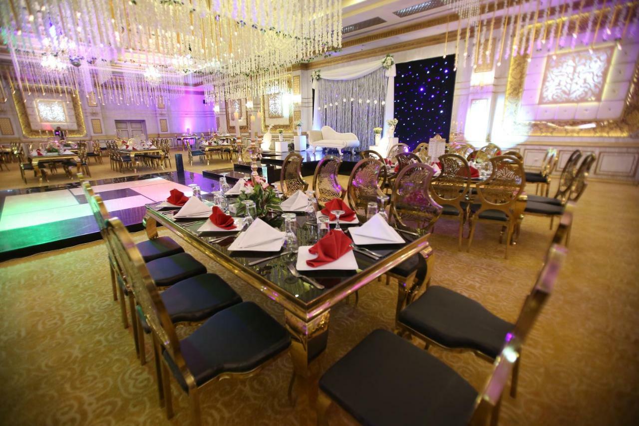 Rehana Plaza Hotel El El Cairo Exterior foto The interior of a banquet hall